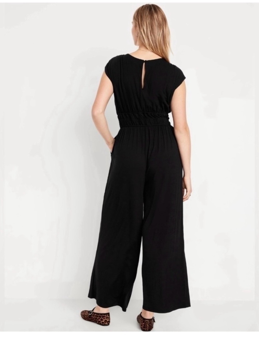 Old Navy Black V-Neck Smocked Waist Wide-Leg Jumpsuit - Picture 3 of 6
